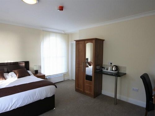 The Lawns 4* Retford